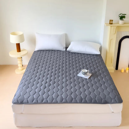 Zoom rembourrage matelassé protège-matelas blanc